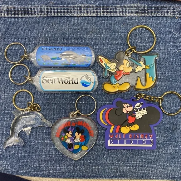Disney Key Chain Bundle - Picture 1 of 11